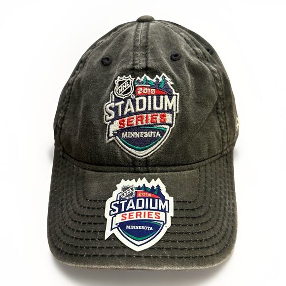 Reebok Mens Dark Gray NHL 2016 Stadium Series Minnesota Adjustable Strapback Hat - Picture 1 of 9